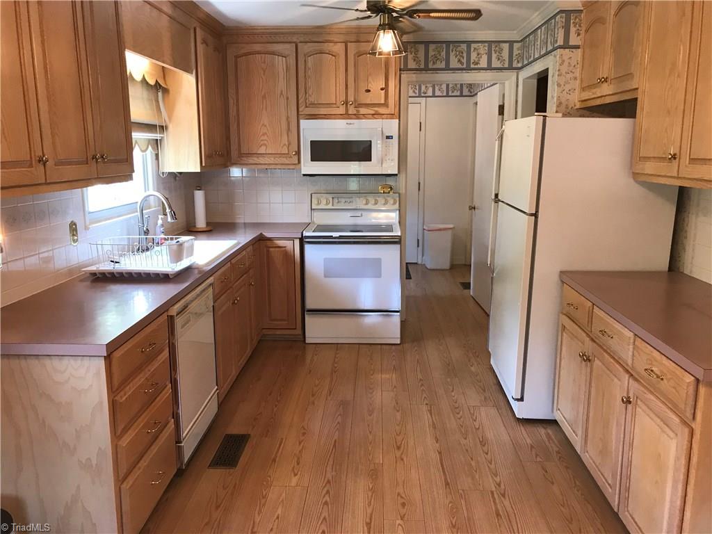 111 Brown Road King, NC 27021 - Photo 6 of 19