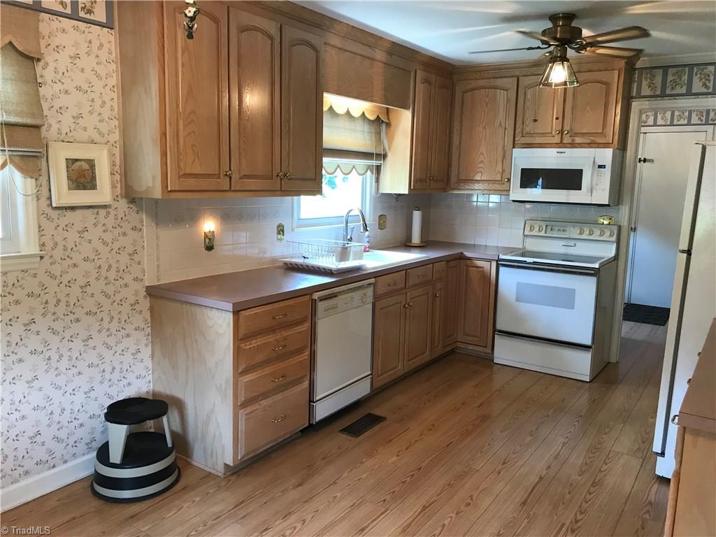 111 Brown Road King, NC 27021 - Photo 8 of 19