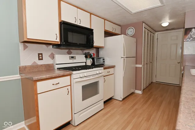 $197,800 | 8539 Chapel Pines Drive, Indianapolis, IN 46234