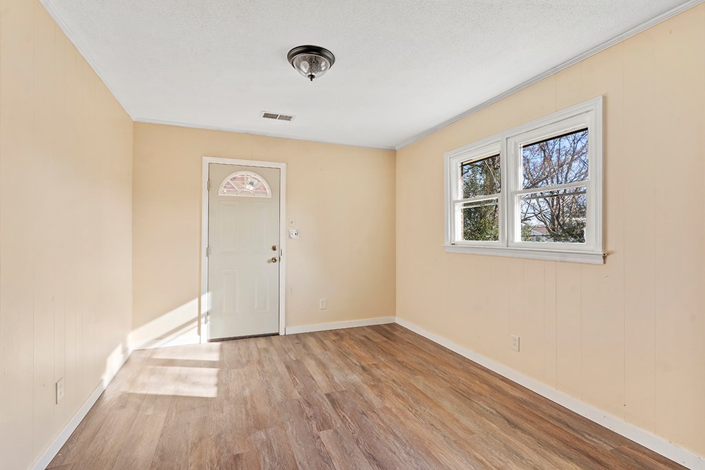 3 Hawthorne Street Honea Path, SC 29654 - Photo 8 of 15