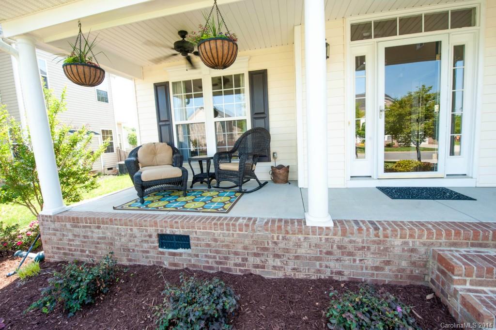 409 Glandon Court Fort Mill, SC 29708 - Photo 1 of 23 Gallery Image 1