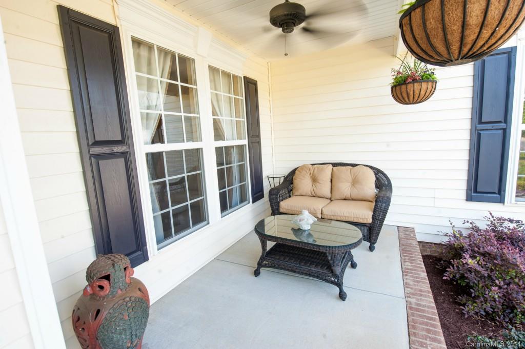 409 Glandon Court Fort Mill, SC 29708 - Photo 2 of 23 Gallery Image 2