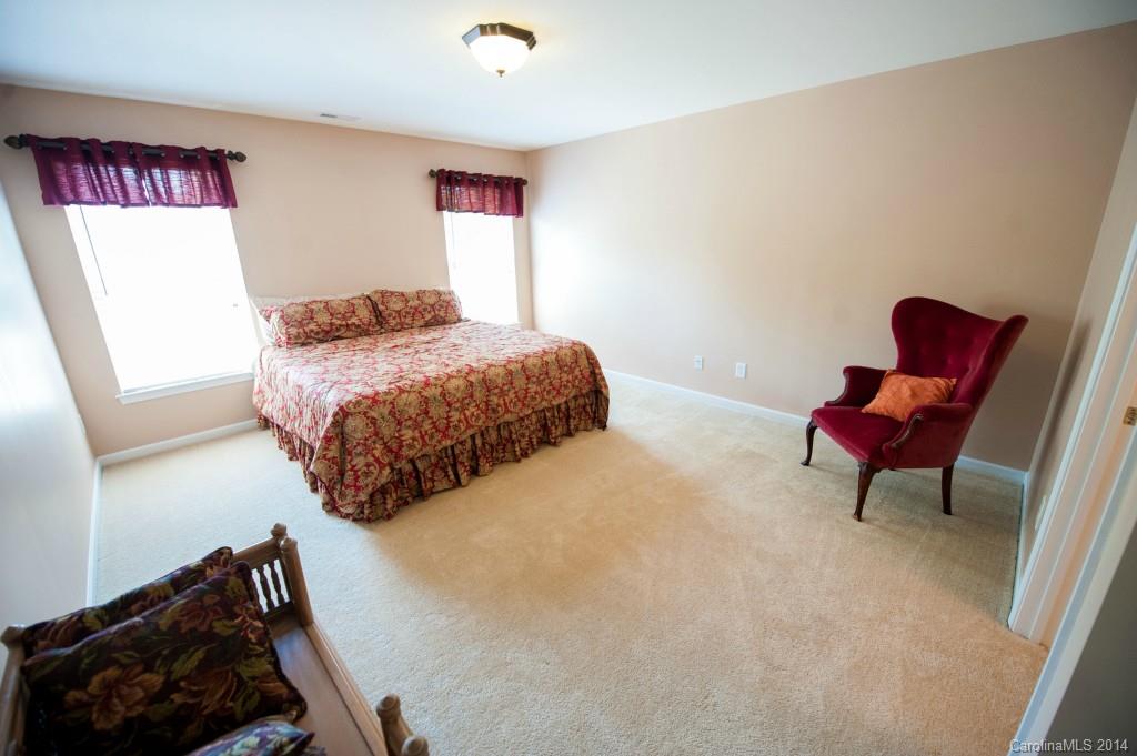 409 Glandon Court Fort Mill, SC 29708 - Photo 19 of 23 Gallery Image 19