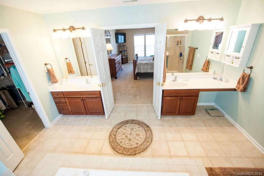 409 Glandon Court Fort Mill, SC 29708 - Photo 22 of 23 Gallery Image 22