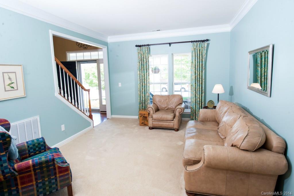 409 Glandon Court Fort Mill, SC 29708 - Photo 5 of 23 Gallery Image 5