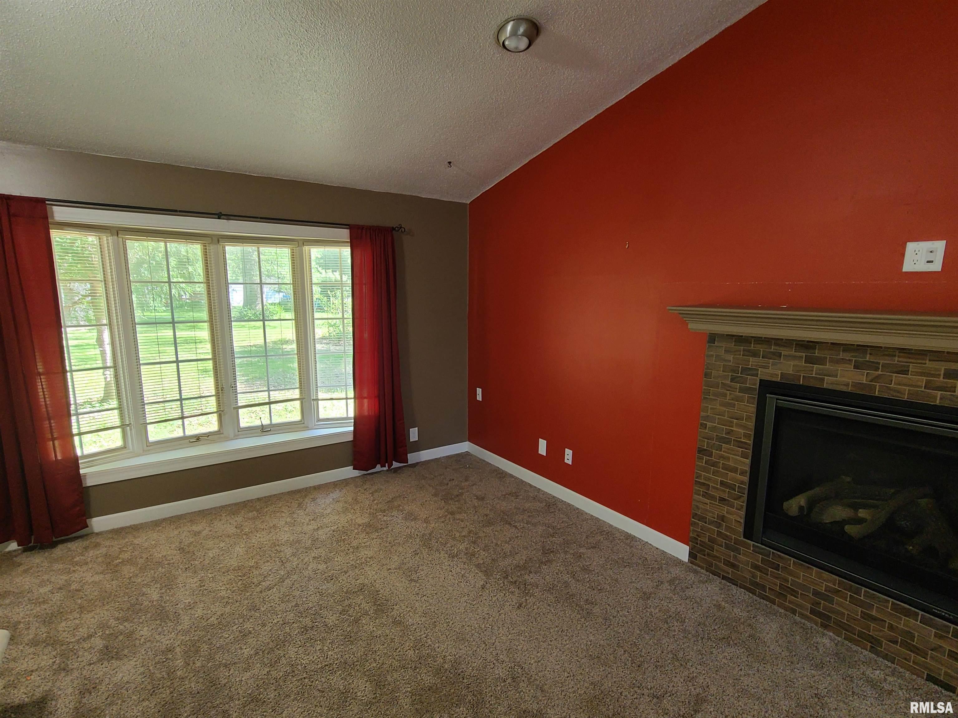 209 Jana Road Macomb, IL 61455 - Photo 8 of 15 Gallery Image 8