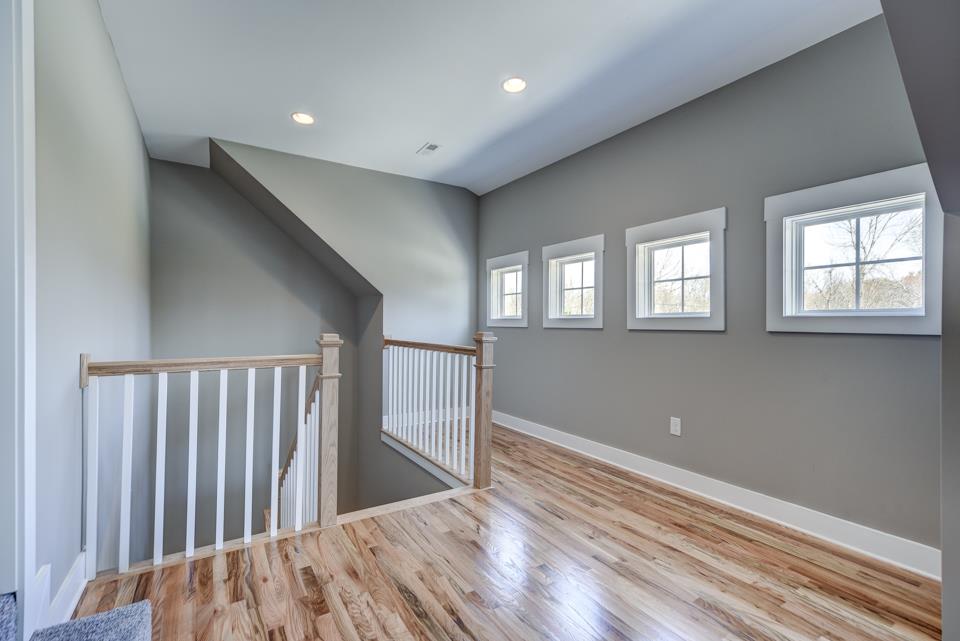 5064 Edgar Dillard Road Greenbrier, TN 37073 - Photo 20 of 29 Upstairs Sitting Area