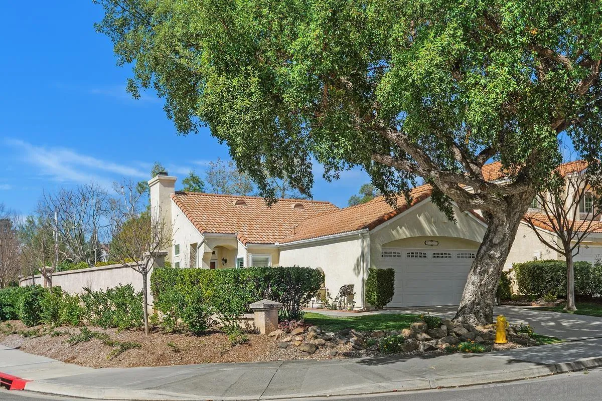 43057 Corte Cabrera Temecula, CA 92592 - Photo 2 of 44
