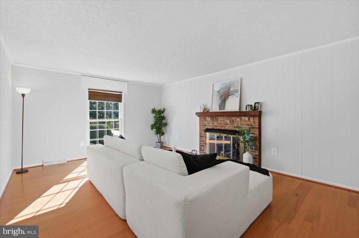 8924 Peoria Court Springfield, VA 22153 - Photo 12 of 46 Gallery Image 12