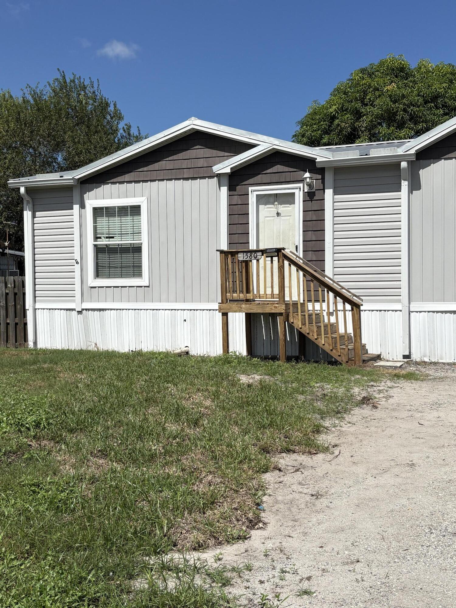 1580 Ridgdill Road Clewiston, FL 33440 - Photo 2 of 22 IMG_3727