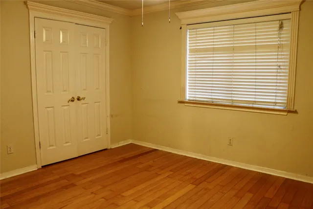 an empty room with a window