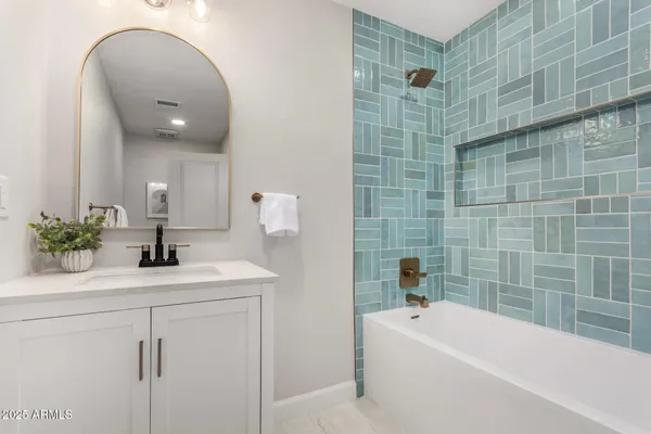 $4,300 | 6413 East Holly Street, Scottsdale, AZ 85257