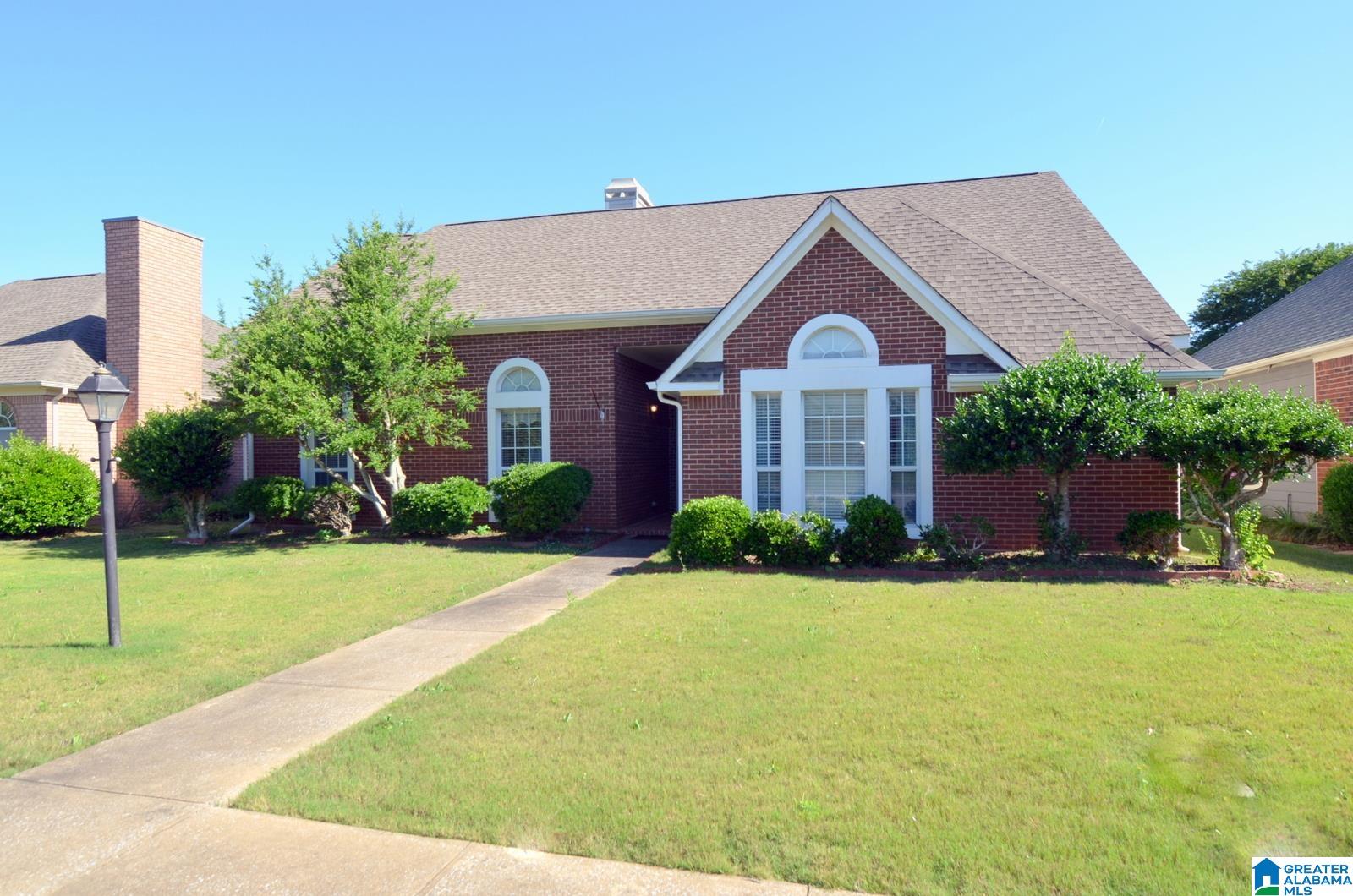 124 Braxton Way Pelham, AL 35124 - Photo 2 of 39