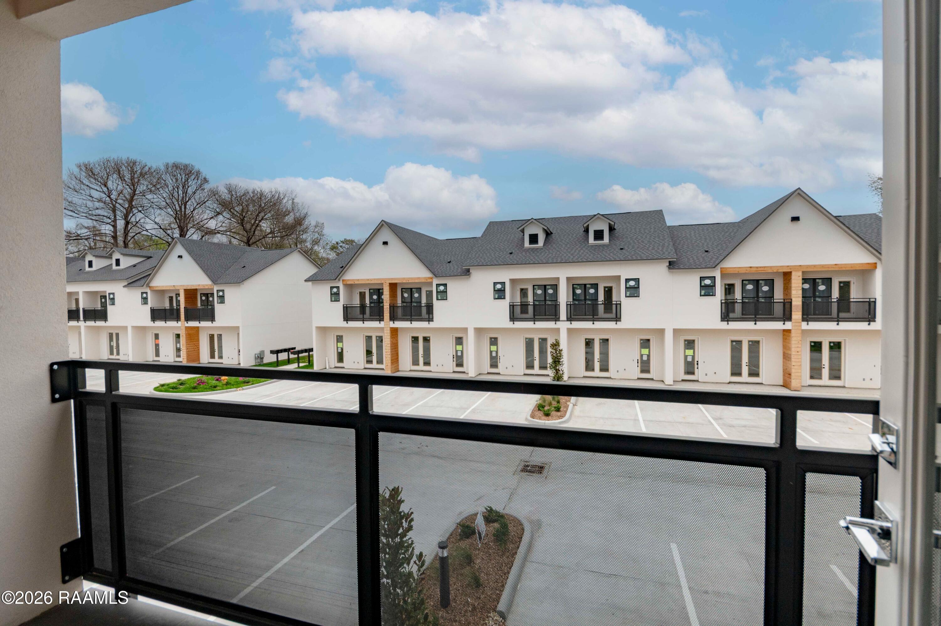 1510 #404 Balcony view