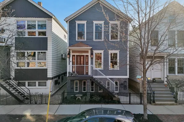 $15,000 | 1717 North Hudson Avenue, Chicago, IL 60614