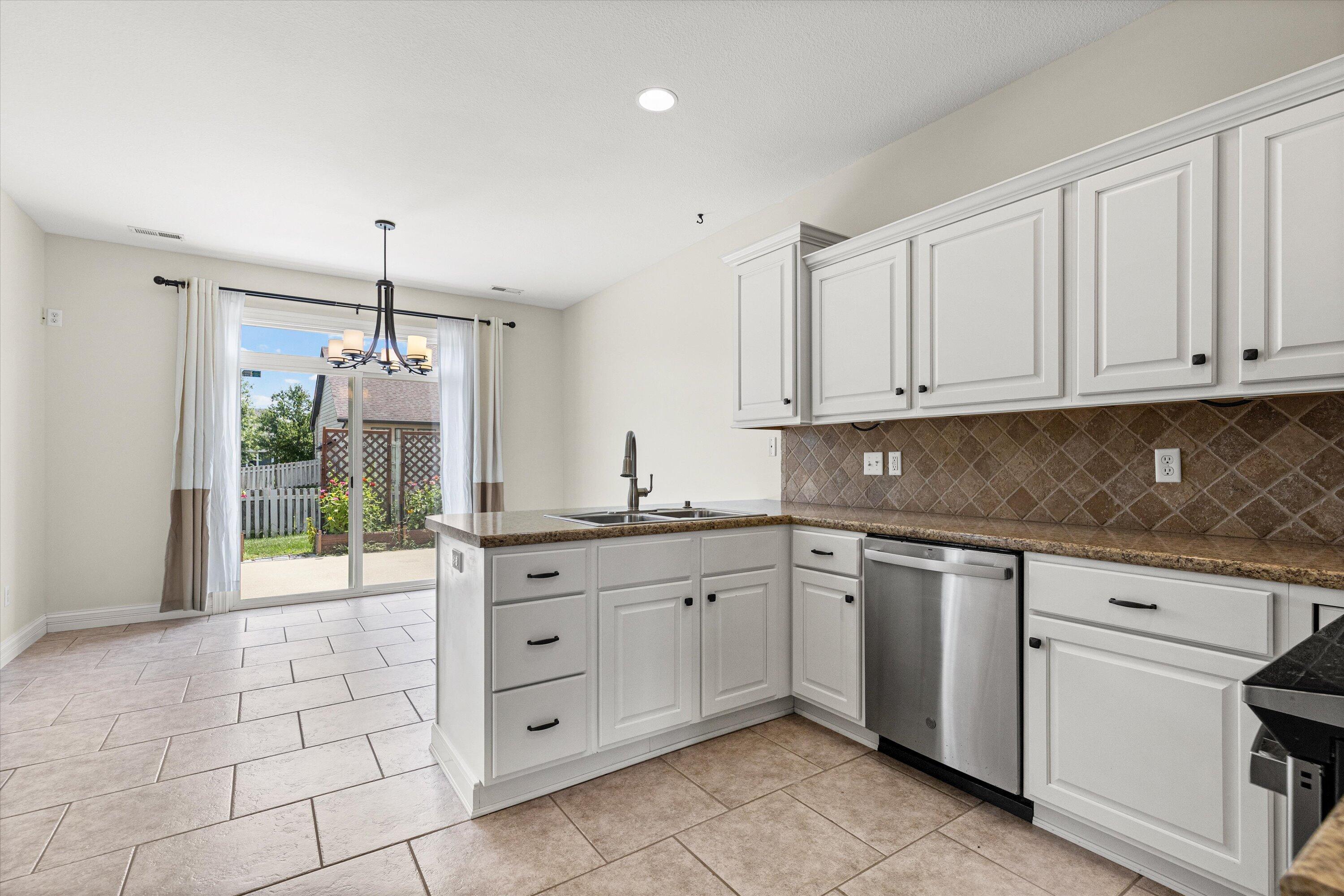302 Reedsport Ridge Columbia, MO 65203 - Photo 18 of 38 Gallery Image 18