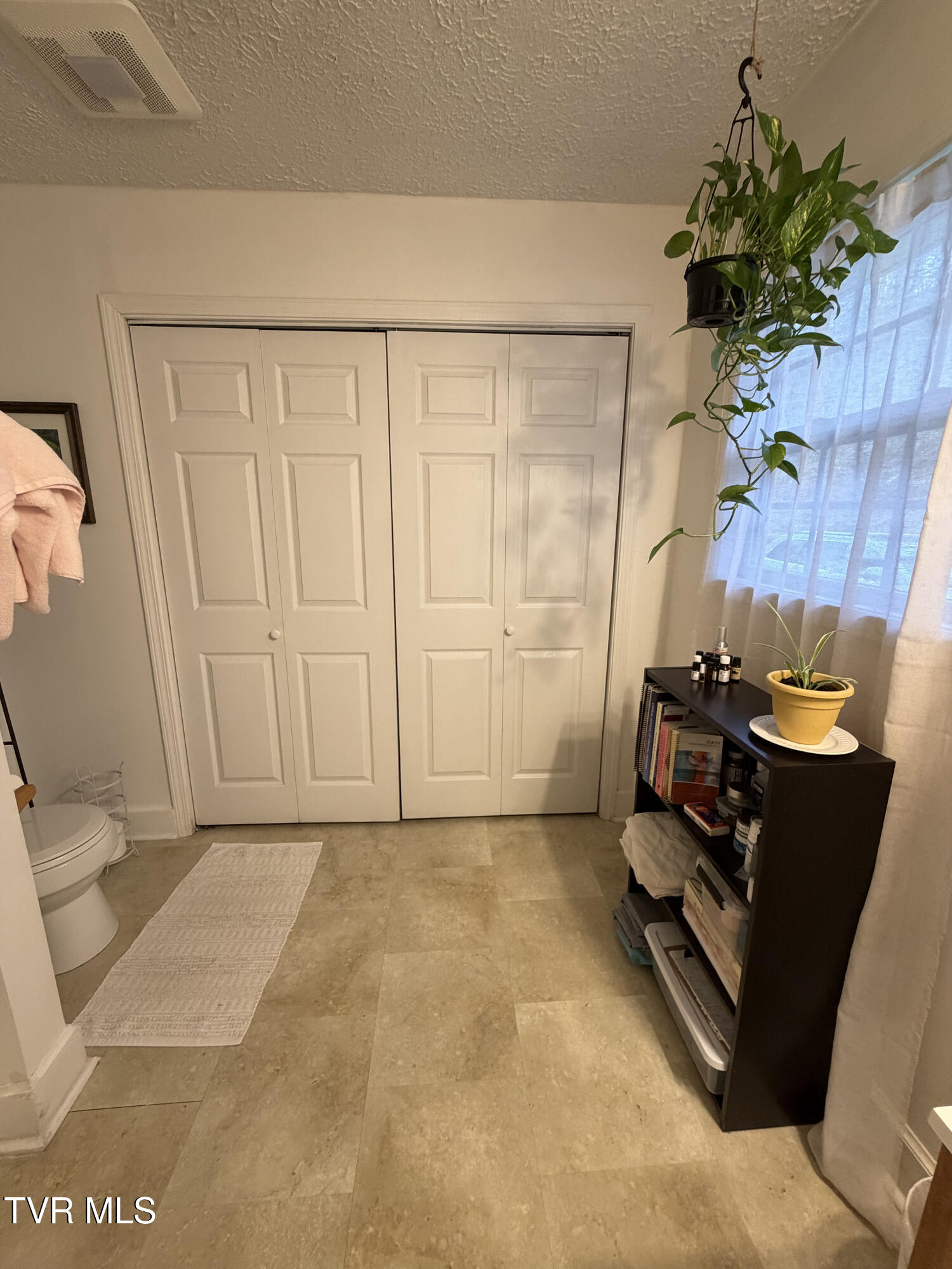 1308 Bell Ridge Road Johnson City, TN 37601 - Photo 7 of 21 8