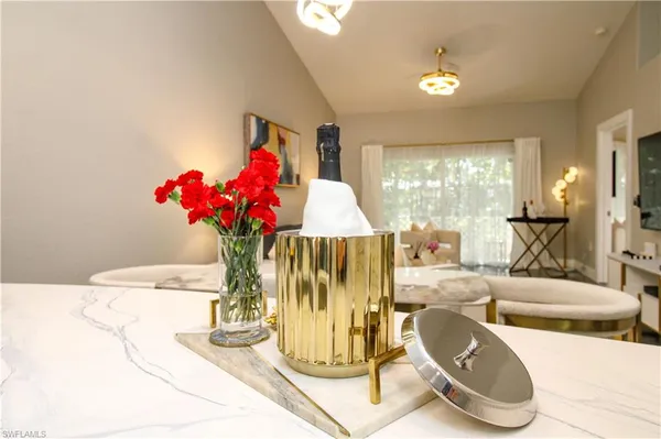 $3,950 | 3540 Avion Woods Court, Unit 402, Naples, FL 34104