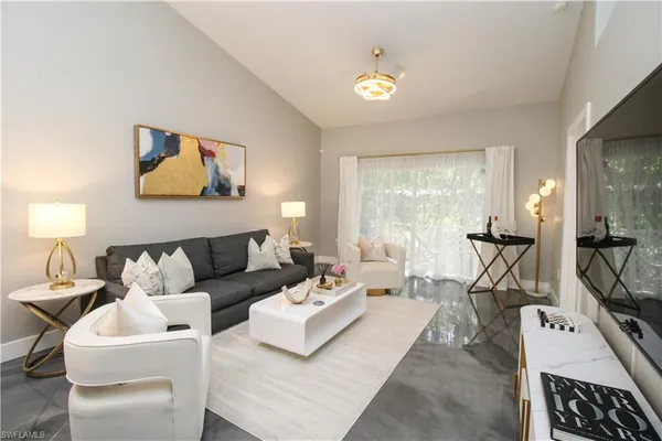 $3,950 | 3540 Avion Woods Court, Unit 402, Naples, FL 34104