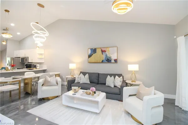 $3,950 | 3540 Avion Woods Court, Unit 402, Naples, FL 34104