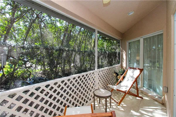 $3,950 | 3540 Avion Woods Court, Unit 402, Naples, FL 34104