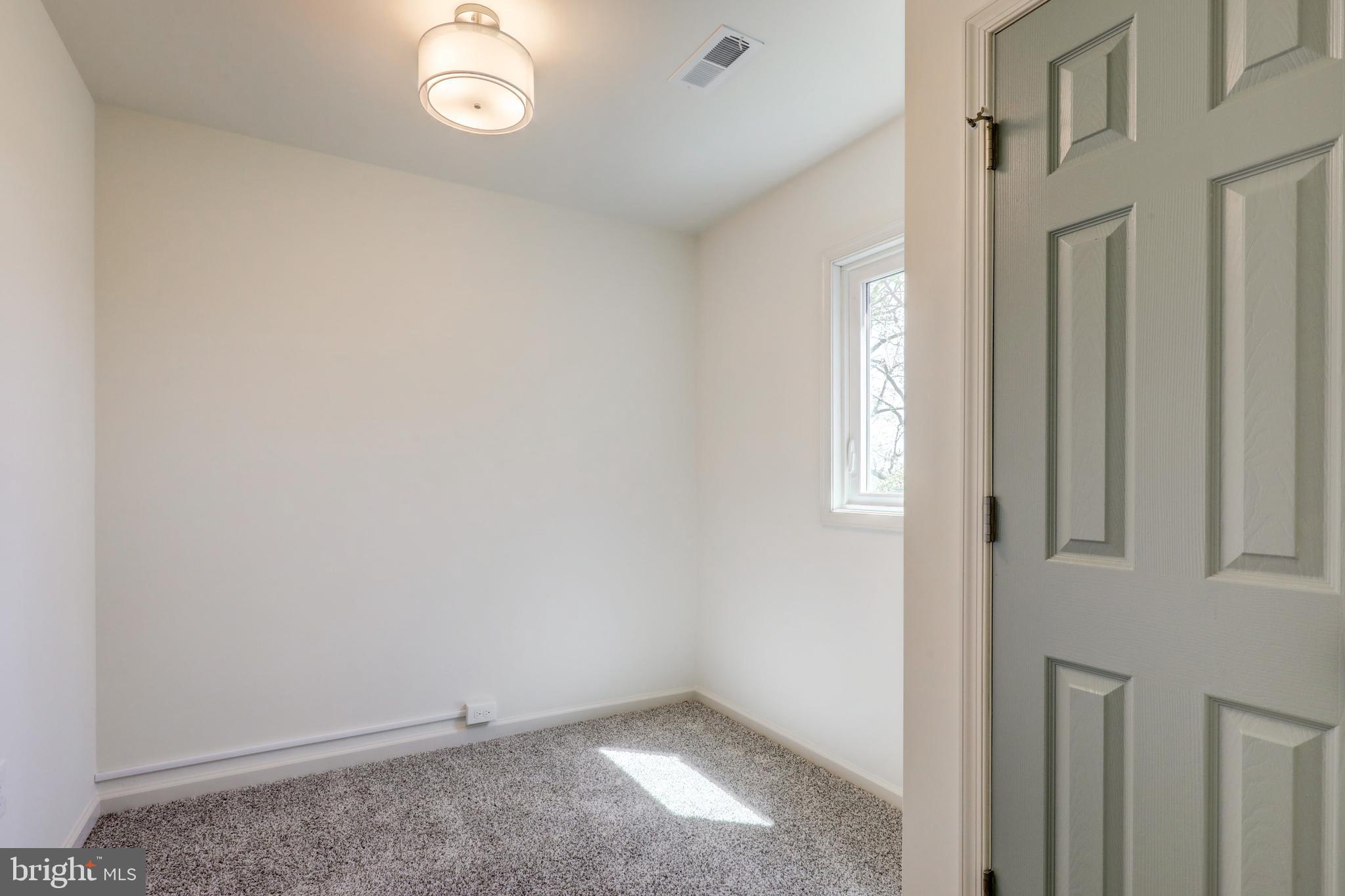 82 Allen Road Ephrata, PA 17522 - Photo 27 of 41 Gallery Image 27