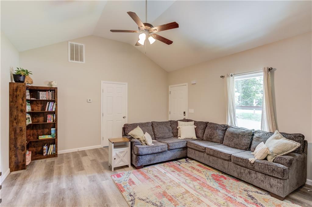 418 Starrs Bridge Road Canon, GA 30520 - Photo 10 of 35 Gallery Image 10