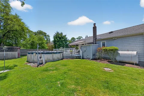 $419,999 | 203 Lyman Road, East Patchogue, NY 11772