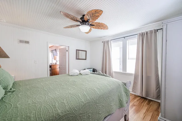 $879,000 | 405 Palmetto Boulevard, Edisto Island, SC 29438