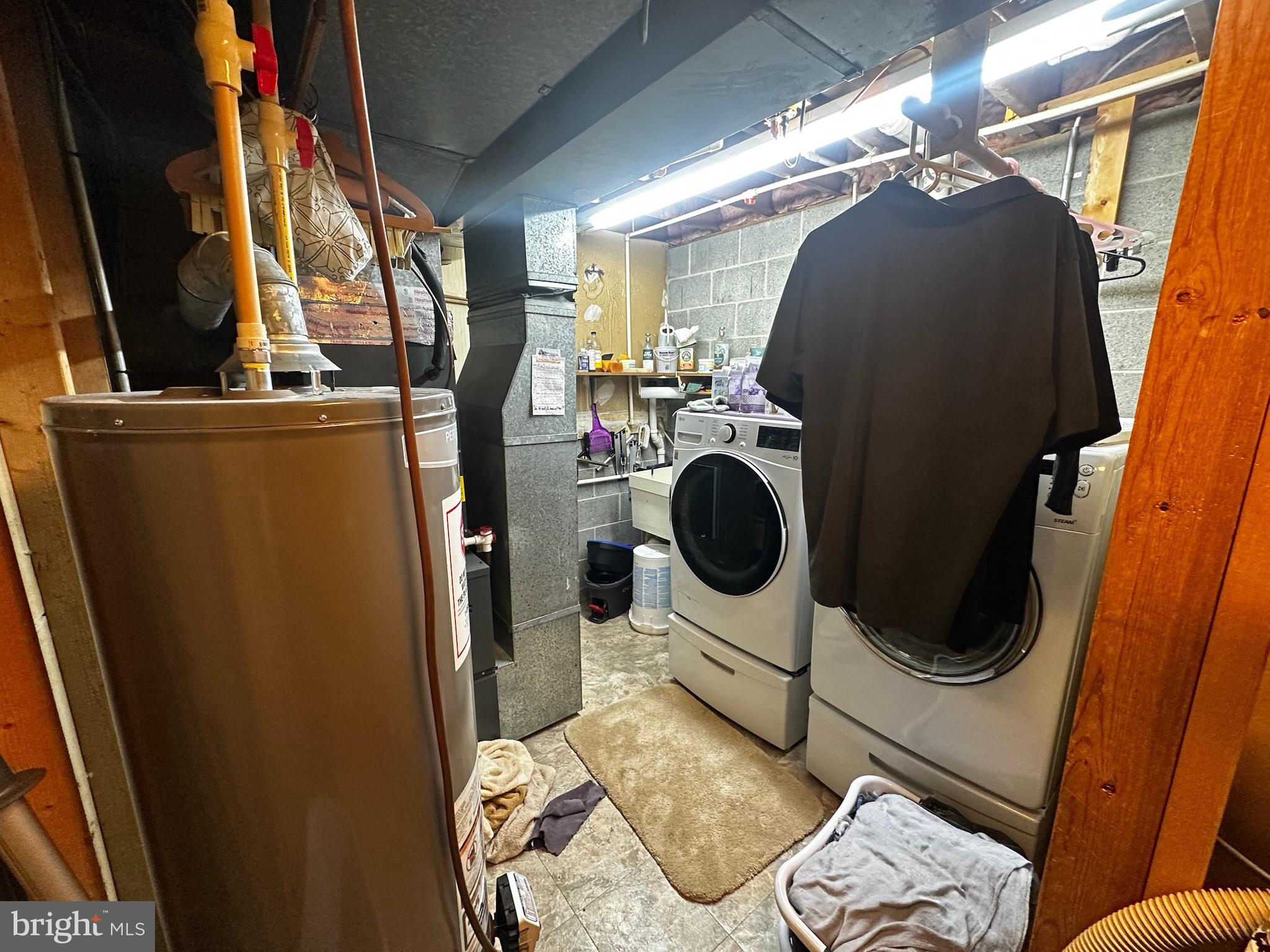 2117 Bainbridge Road Elizabethtown, PA 17022 - Photo 40 of 41 LAUNDRY