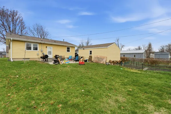 $250,000 | 1045 25th Street, Marion, IA 52302