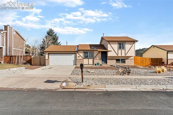 $440,000 | 2005 Palm Drive, Colorado Springs, CO 80918