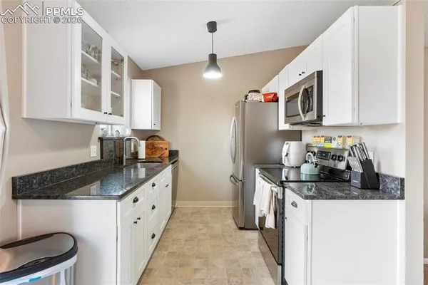 $440,000 | 2005 Palm Drive, Colorado Springs, CO 80918