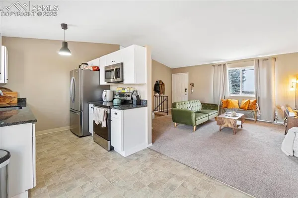 $440,000 | 2005 Palm Drive, Colorado Springs, CO 80918
