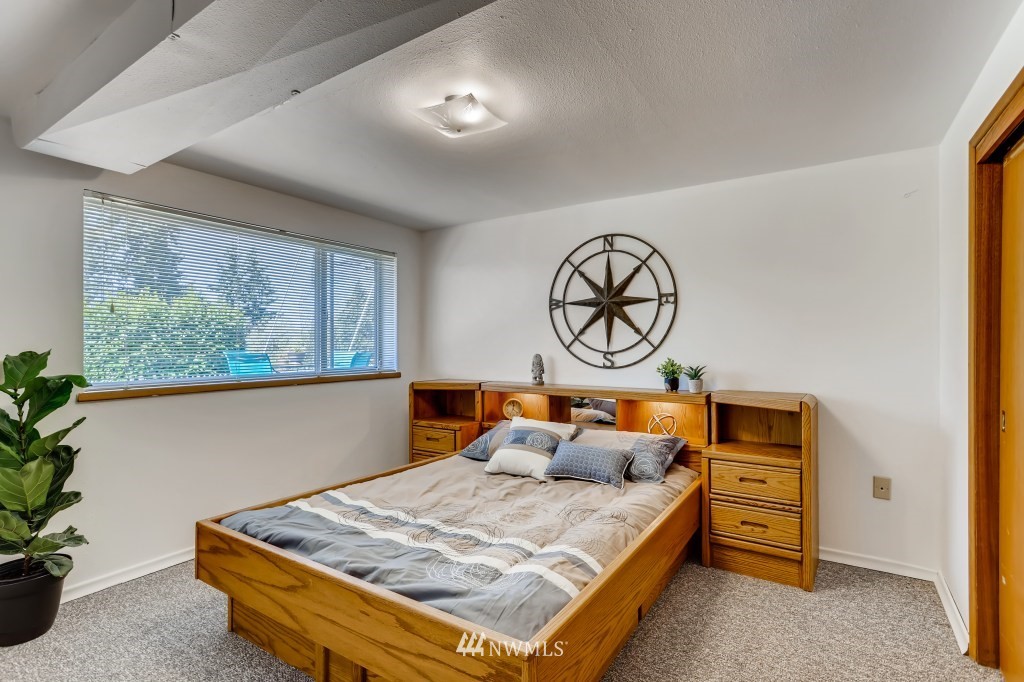 3828 46th Avenue Southwest Seattle, WA 98116 - Photo 21 of 29