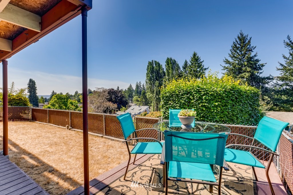 3828 46th Avenue Southwest Seattle, WA 98116 - Photo 27 of 29