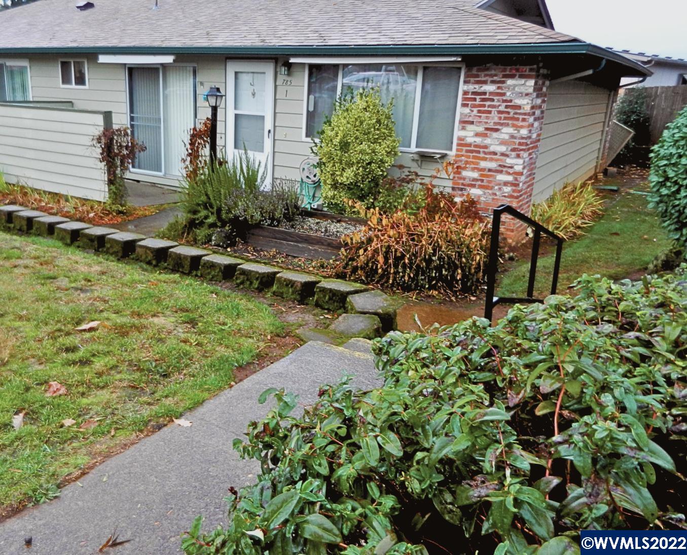 785 Boone Road Southeast Salem, OR 97302 - Photo 1 of 19 Gallery Image 1
