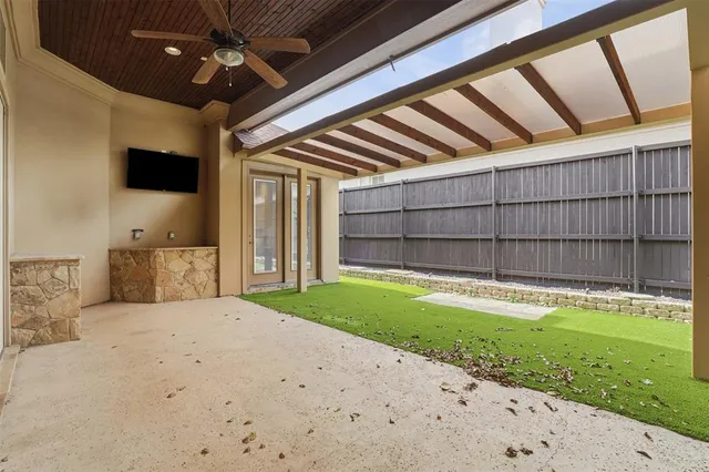 $8,000 | 3725 West 5th Street, Fort Worth, TX 76107