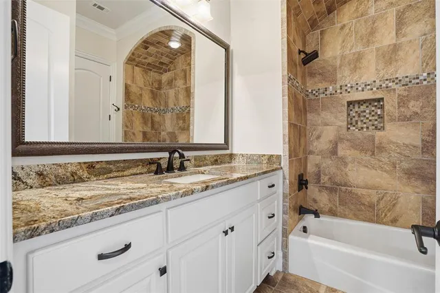 $8,000 | 3725 West 5th Street, Fort Worth, TX 76107