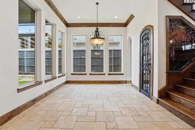 $8,000 | 3725 West 5th Street, Fort Worth, TX 76107