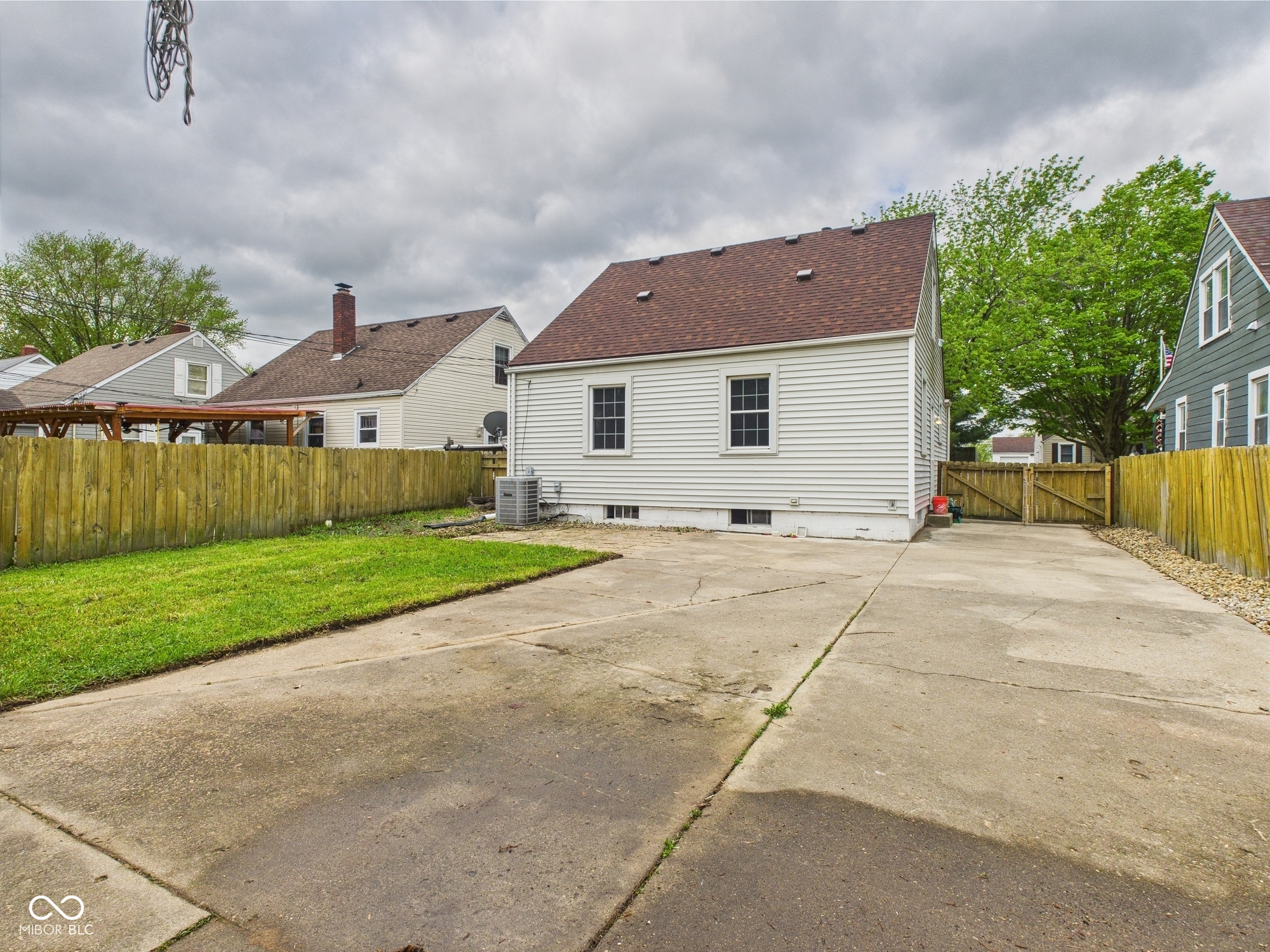 2908 Fairview Street Anderson, IN 46016 - Photo 25 of 26