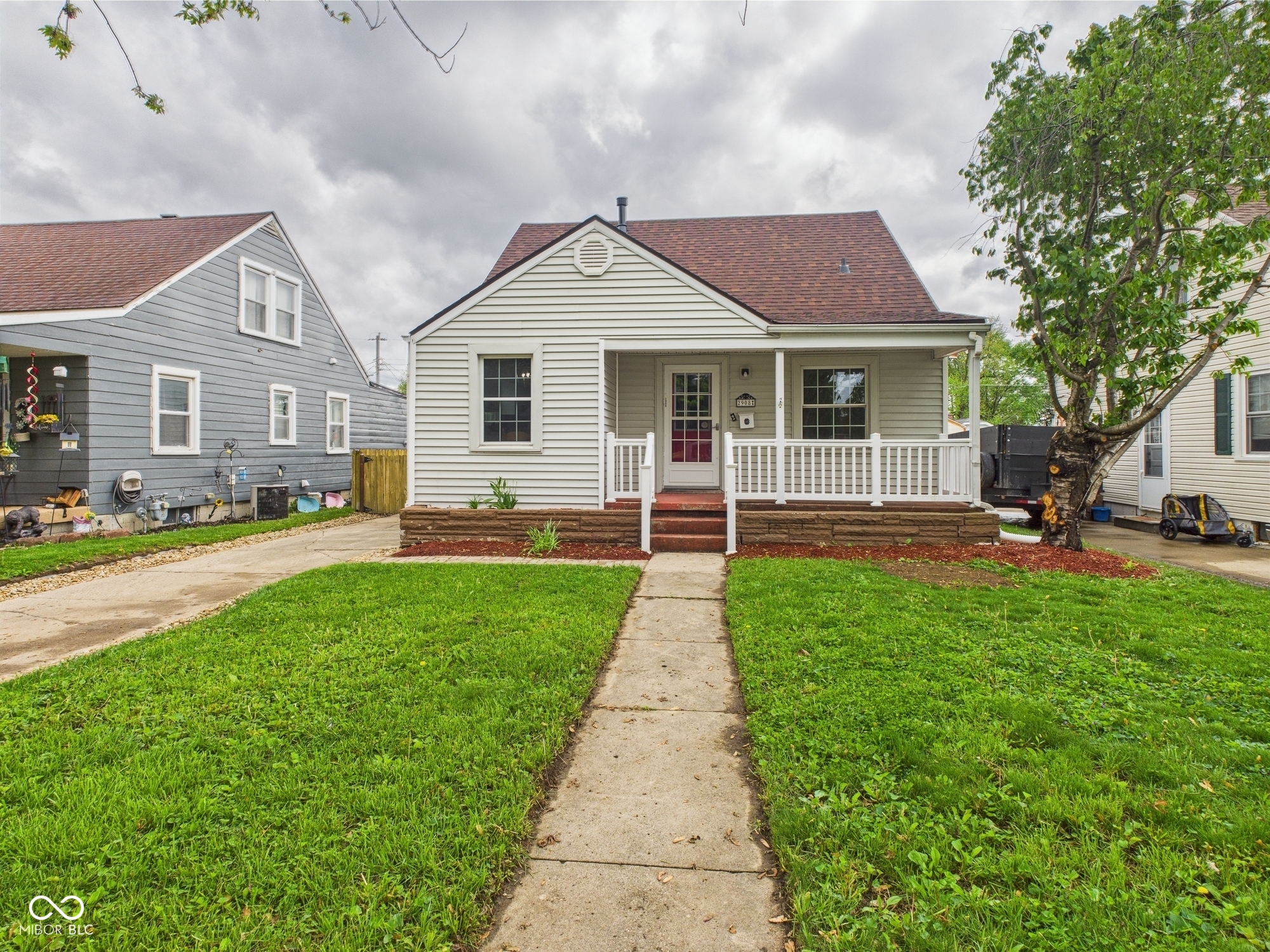 2908 Fairview Street Anderson, IN 46016 - Photo 3 of 26