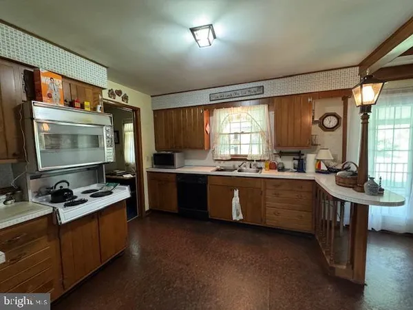 $189,900 | 360 Holiday Lane, Lewistown, PA 17044