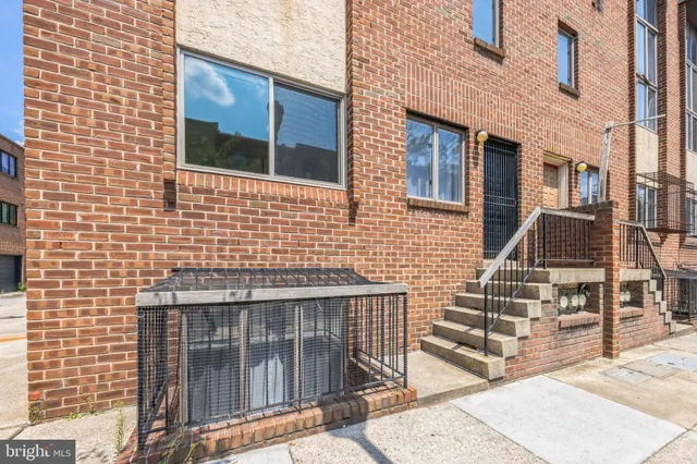 $2,950 | 1928 Rodman Street, Unit A, Philadelphia, PA 19146