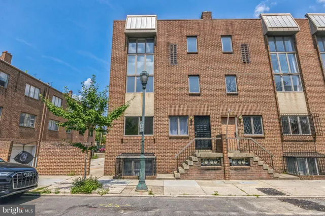 $2,950 | 1928 Rodman Street, Unit A, Philadelphia, PA 19146