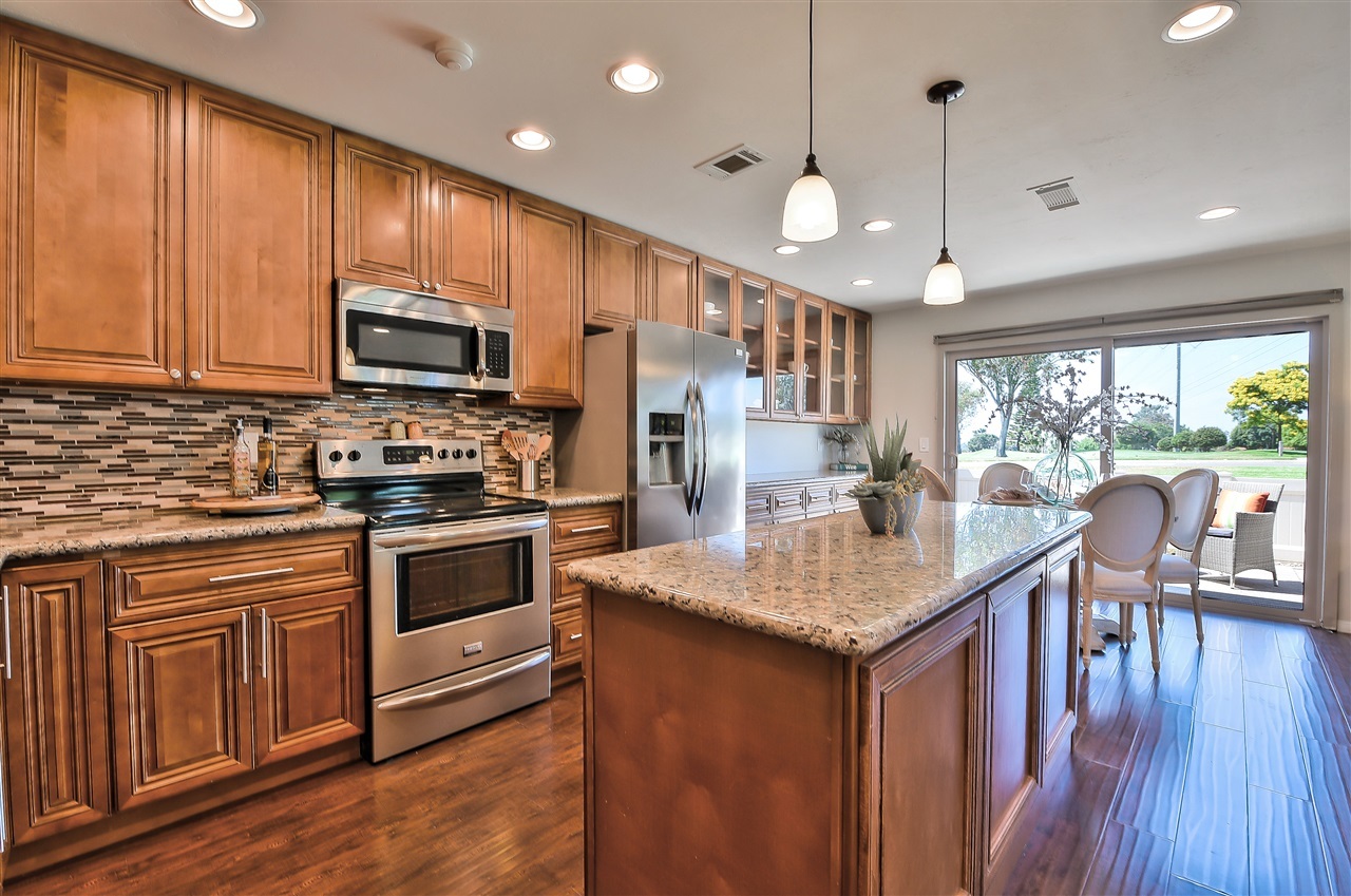 308 Volney Lane Encinitas, CA 92024 - Photo 3 of 16