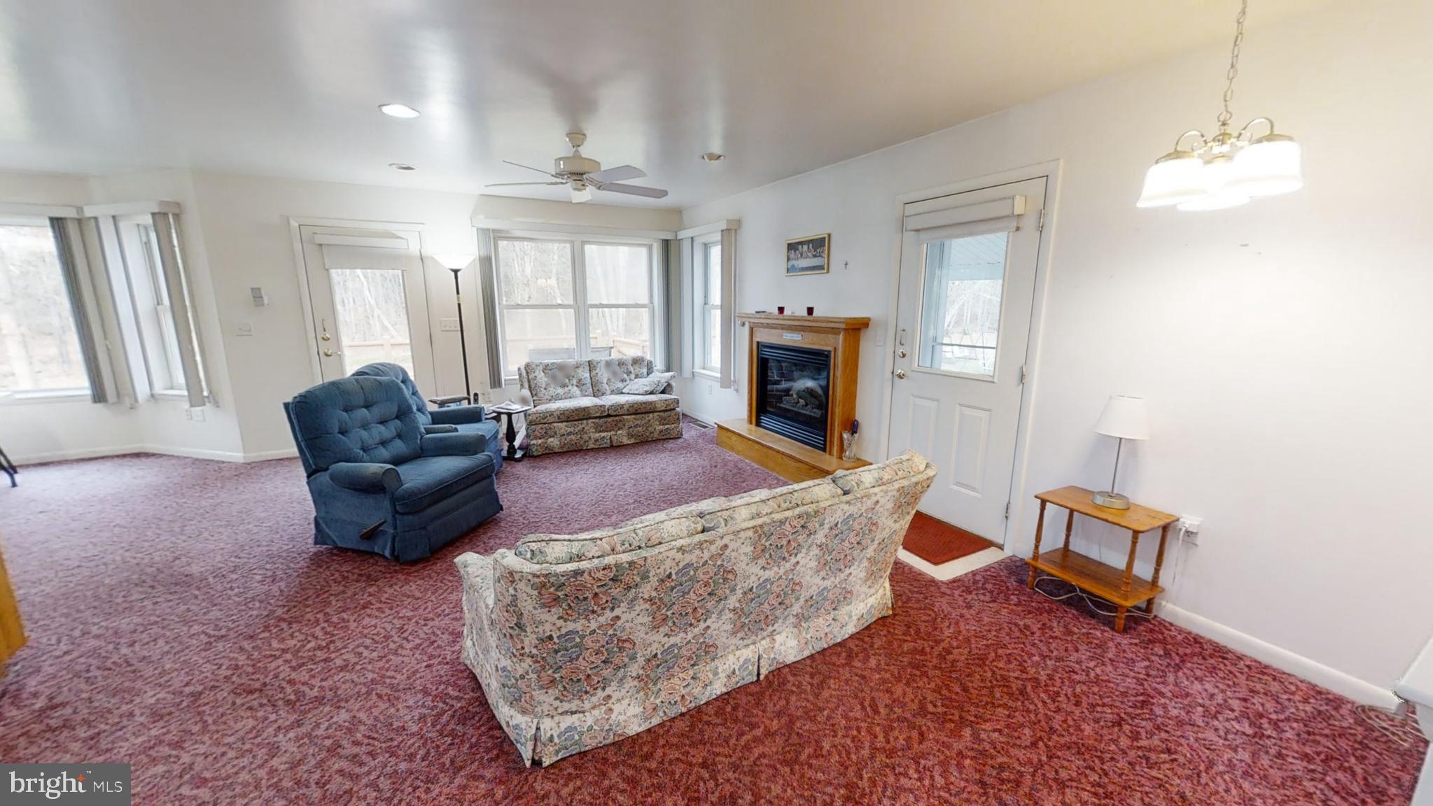 1120 Hanover Road Gettysburg, PA 17325 - Photo 16 of 38 Family room