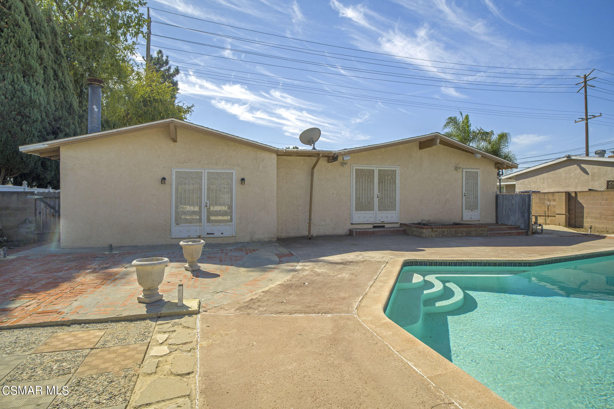 745 Royal Avenue Simi Valley, CA 93065 - Photo 27 of 42 Inviting Backyard