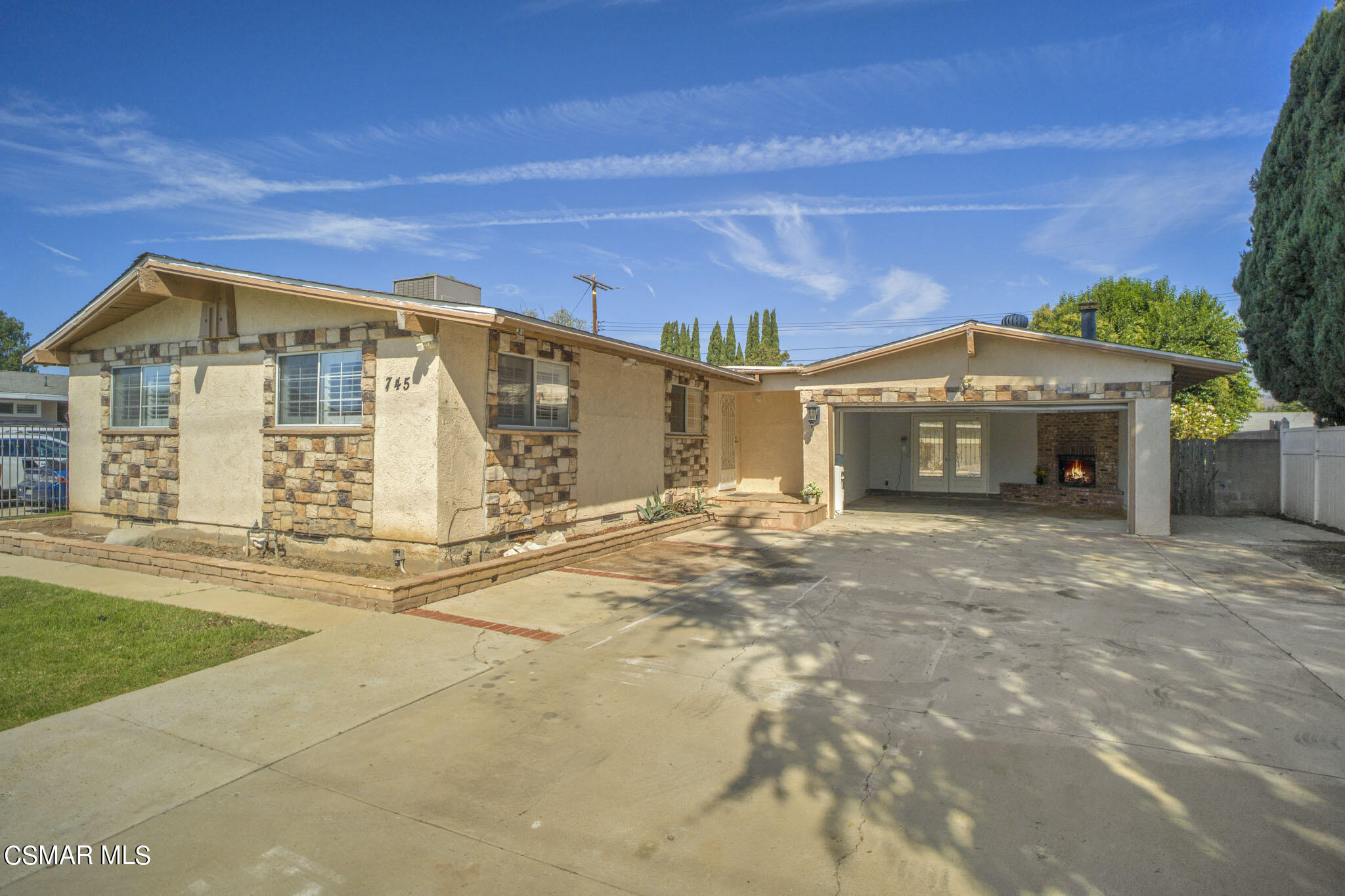 745 Royal Avenue Simi Valley, CA 93065 - Photo 37 of 42 Long Driveway For Guest Parking