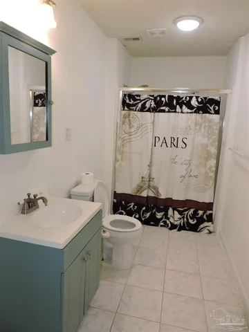 $1,000 | 1711 North 60th Avenue, Unit B, Pensacola, FL 32506